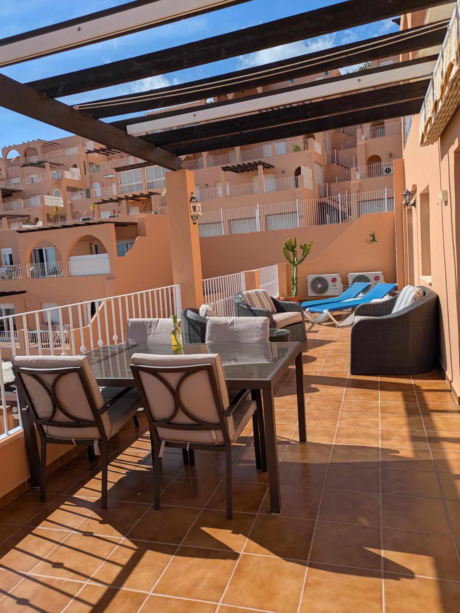 South Facing Apartment, Fantastic Sea Views,Terrace, 300M Beach Mojacar Exterior photo